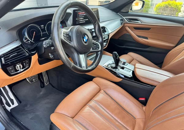 BMW Seria 5 cena 129000 przebieg: 113965, rok produkcji 2017 z Radomsko małe 92